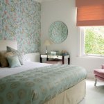 flowers-wall-patterns-for-your-bedroom-with-table-lamp.jpg