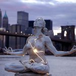 02_worlds-most-creative-statues-4.jpg