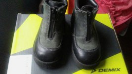 black-grey boy boots 22 front MAIN.jpg