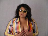 r_1218055000_95_carlee_sex_bomb.jpg