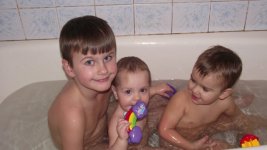 пупсики в ванне мел.JPG
