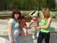 юля и настя.jpg