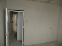 15 Маленькая комната_вид двери_трёшка_2011.01.28.jpg