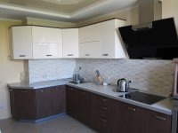 kitchen-002.jpg