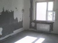 3 - Дальняя комната с окнами во двор - фото из коридора.JPG