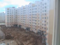 Вид из окна на соседний дом.JPG