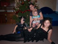 дети с мамой новый год1.jpg