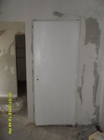 дверь в прихожей.JPG