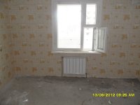 комната, где окна выходят на большой балкон (4-х комн.кв.).JPG