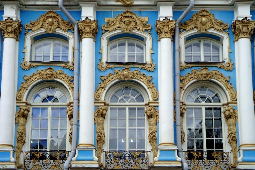 Окна в стиле барокко