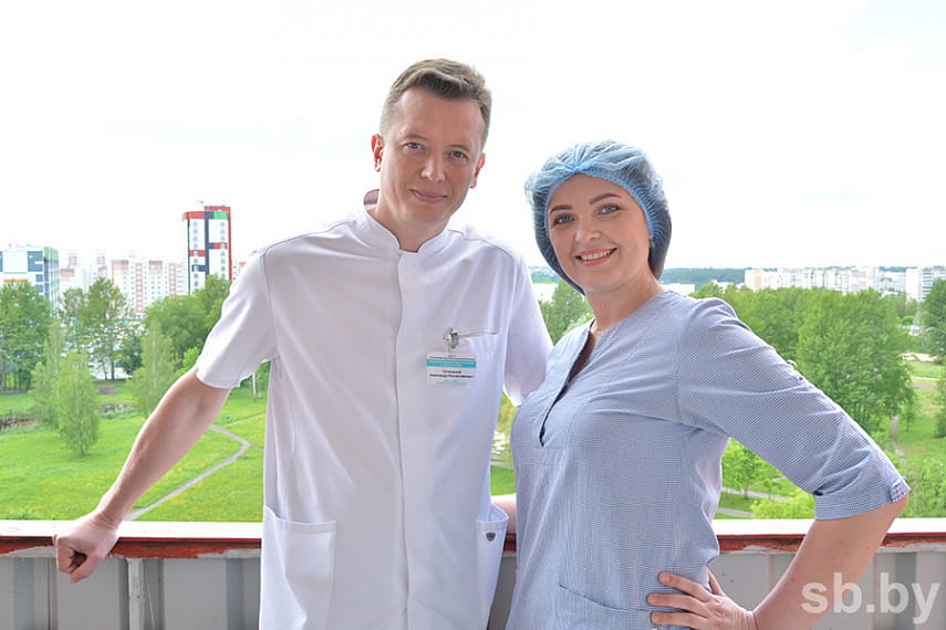 Медсестра из Витебска, переболев COVID-19, вновь в строю вместе с коллегой-мужем 2