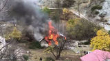 Армяне бегут из Карабаха, сжигая свои дома 1