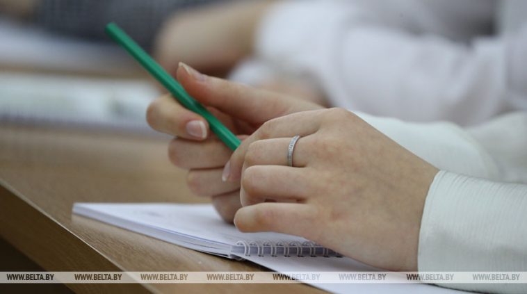 Выпускные экзамены в школах Беларуси пройдут с 1 по 9 июня 1