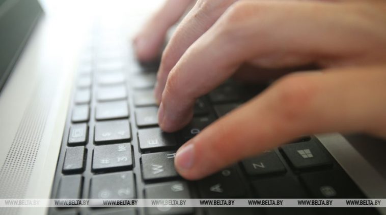Компьютером в Беларуси пользуются 36% пожилых мужчин и 31,5% женщин 1