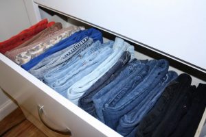 Как складывать одежду
