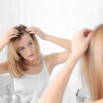 Почему выпадают волосы и как решить эту проблему? 15
