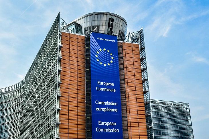 Еврокомиссия оштрафовала Польшу на 100 млн евро 1