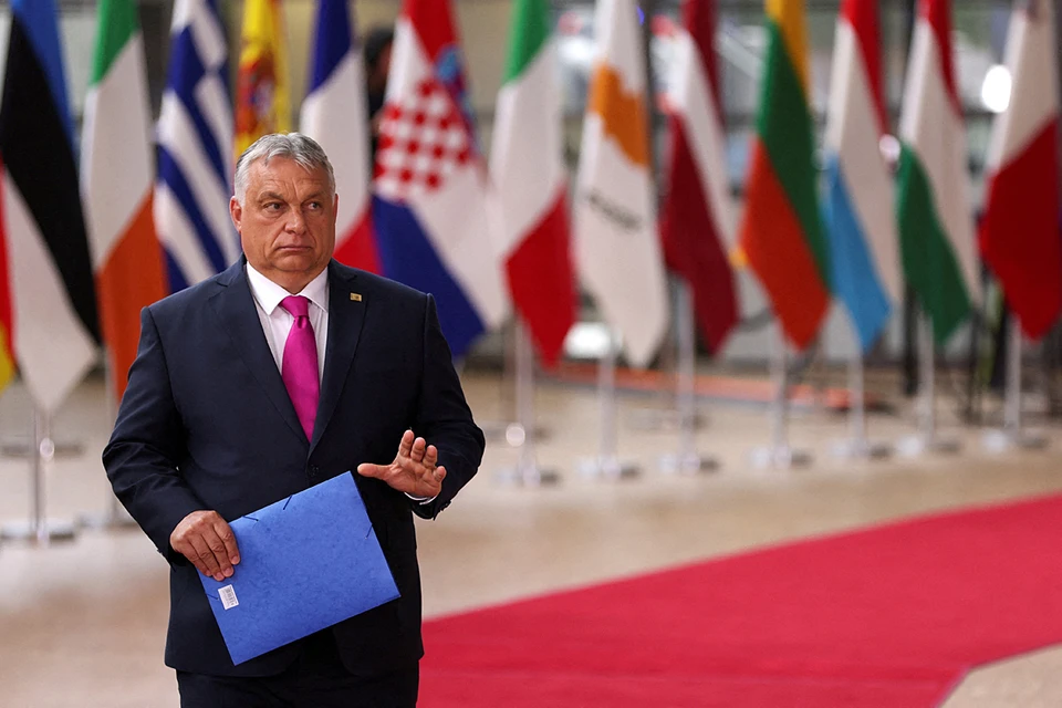Орбан – премьер-министр Венгрии, а не Германии, Украины или всего ЕС. И, заступая на этот пост, он давал присягу своей стране, а не Киеву
