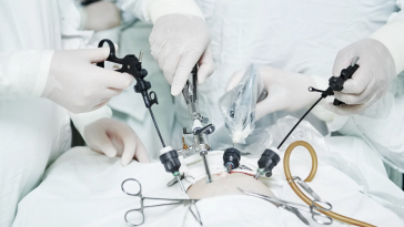 Абдоминальный хирург