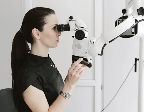 Лечение под микроскопом