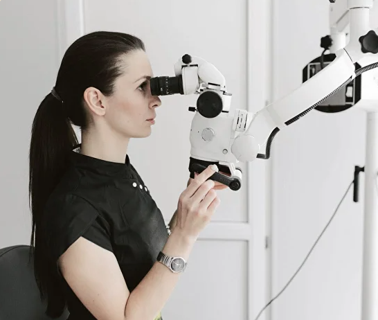 Лечение под микроскопом